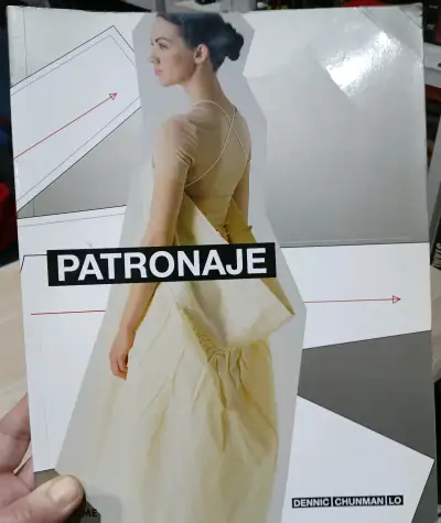 Libro de patronaje de moda por Dennic Chunman Lo - miniatura 1