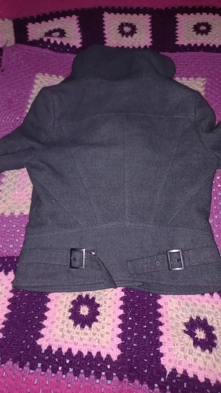 Chaqueta de invierno gris con cierre - 2