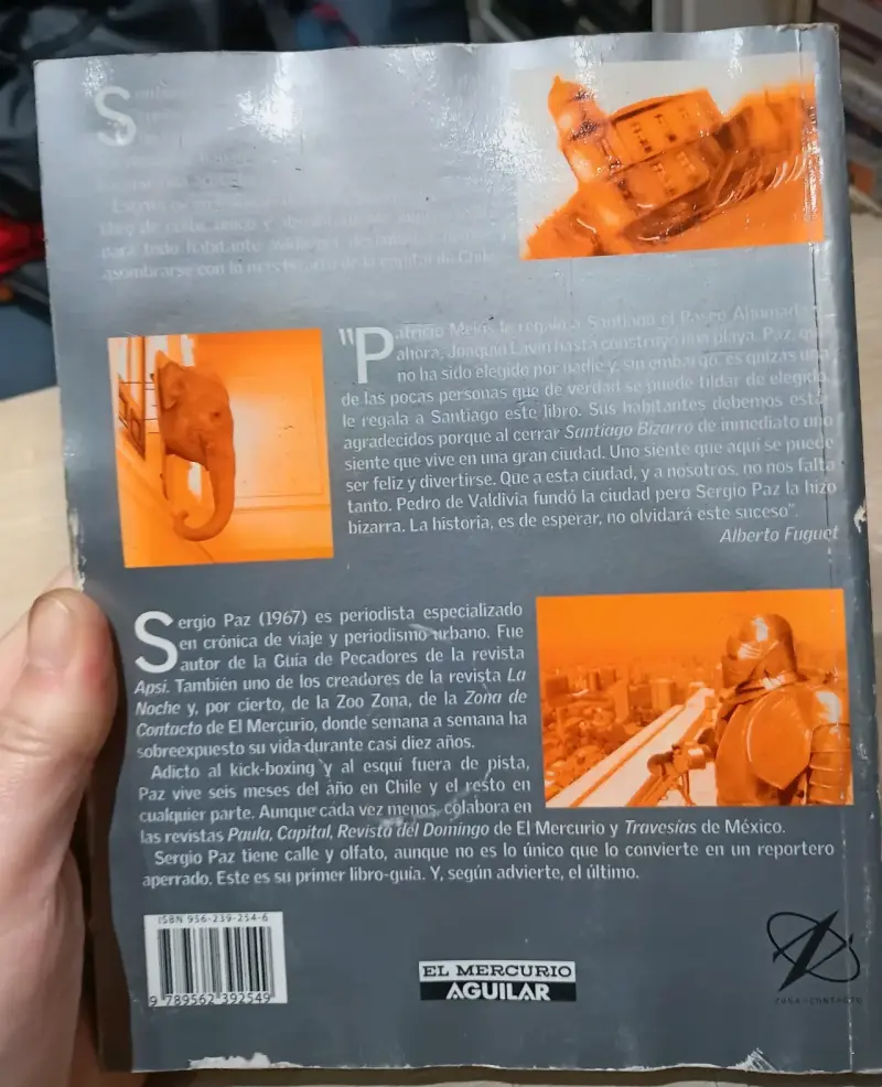 Libro 'Stgo. Bizarro' de Sergio Paz - 3