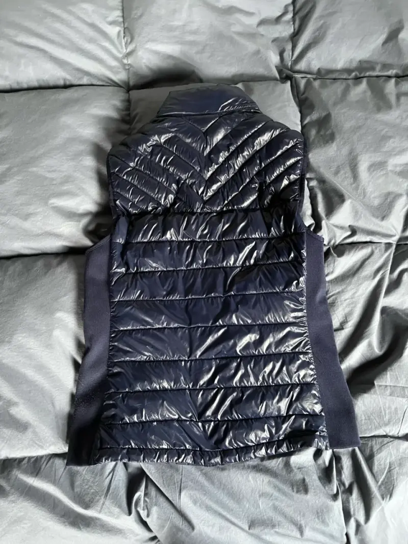 Chaleco acolchado azul marino GAP para mujer - 2
