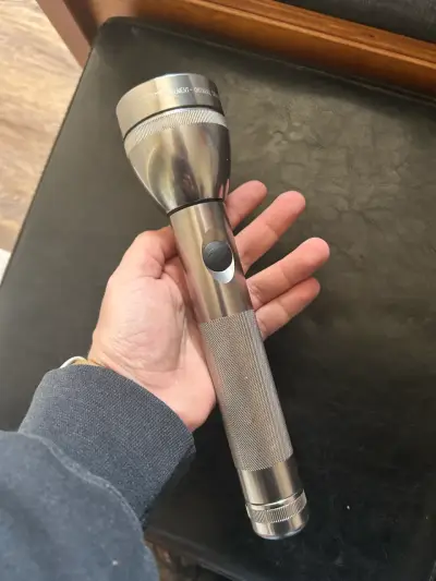 Linterna Maglite vintage - miniatura 1