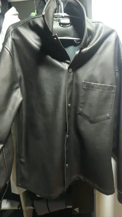 Chaqueta de cuero sintético negra hombre - miniatura 2