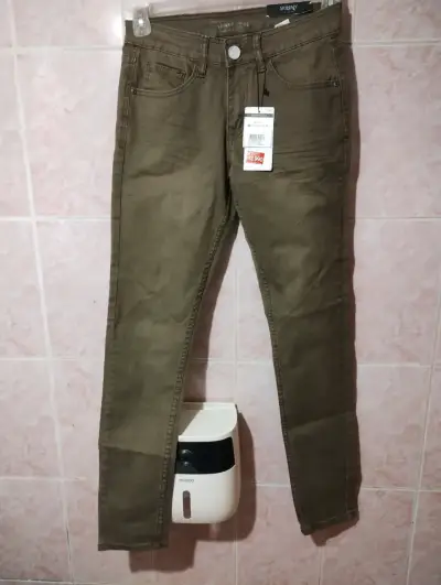 Jeans Skinny Verde Oliva para hombre bb - miniatura 1