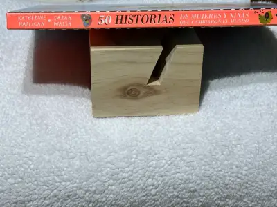 Libro 50 Historias de Mujeres y Niñas - miniatura 3