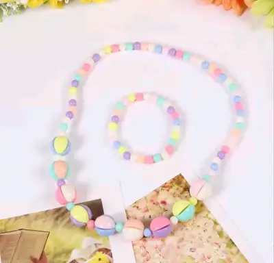 Collar y pulsera de cuentas pastel para niñas - miniatura 6