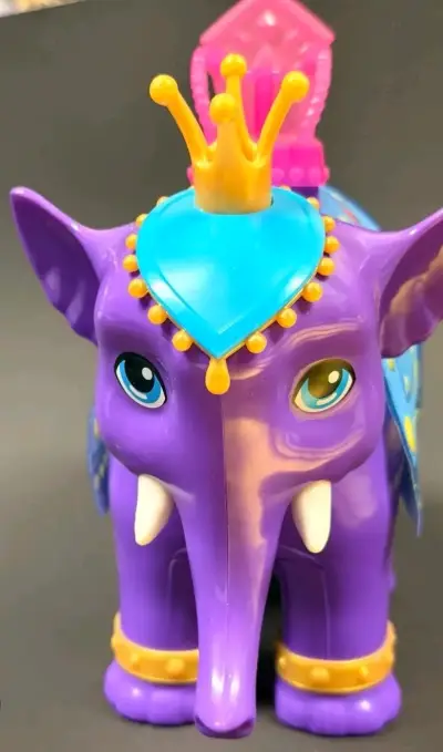 Juguete Elefante Morado con Corona y Joyas - miniatura 2