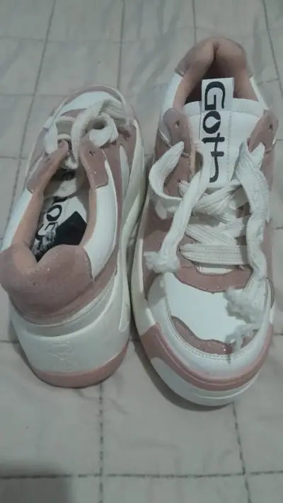 Zapatillas deportivas blancas y rosadas para mujer - miniatura 1
