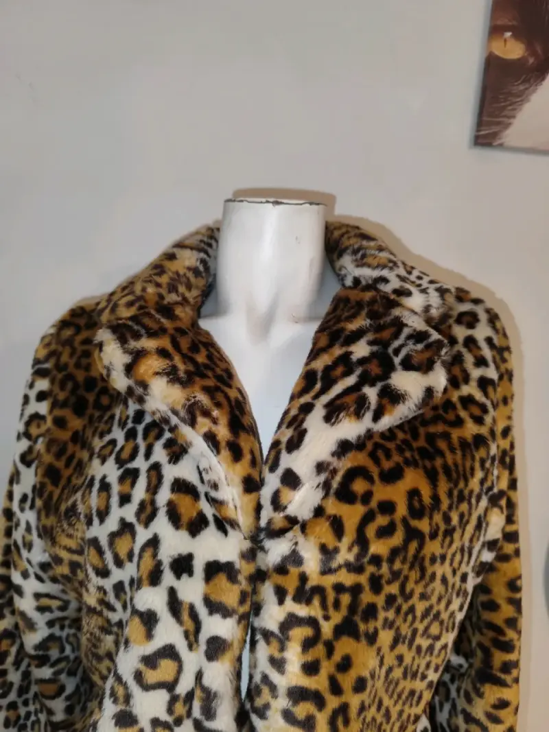 Abrigo De Pelo Sintético Animal Print Leopardo - 3
