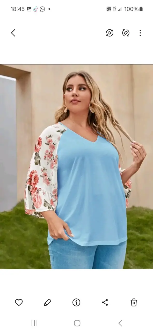 Blusa de mujer con mangas florales - 4