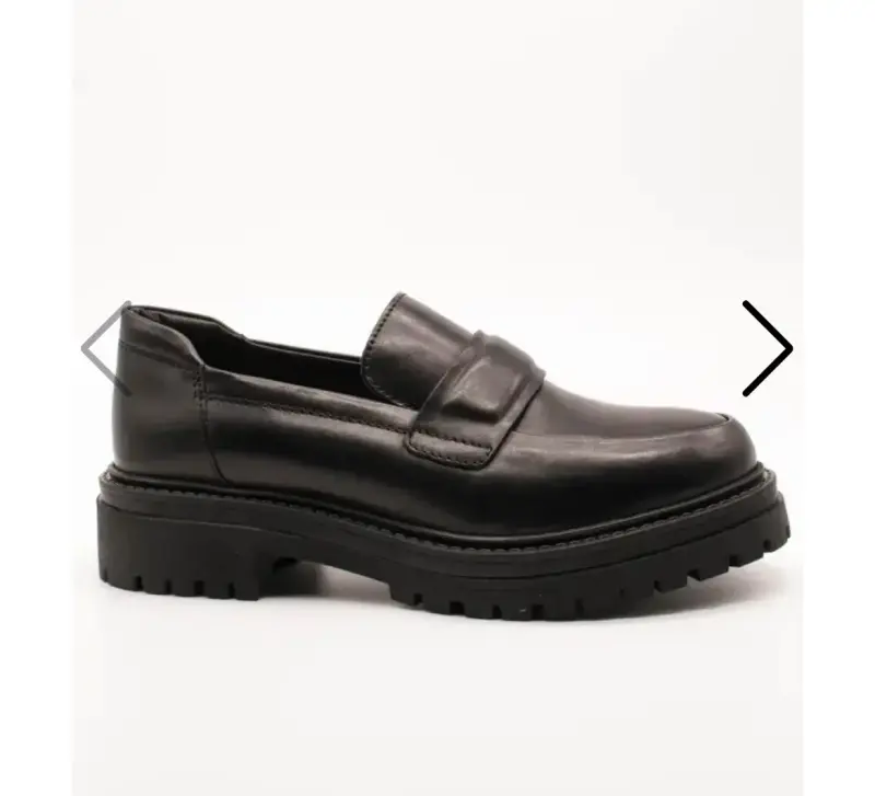 Zapatos mocasines negros de cuero Geox - 1