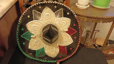 Sombrero charro mexicano bordado artesanal - miniatura 1