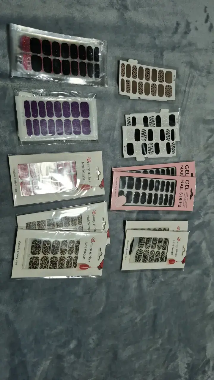 Set de adhesivos para uñas de gel variados - 3