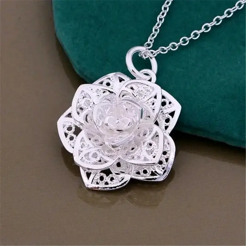 Collar de Plata con Colgante de Corazón y Flores - 4
