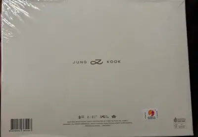 Álbum Golden de Jung Kook en caja de colección - miniatura 2