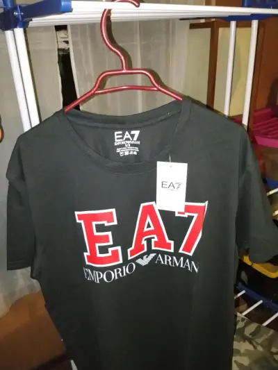 Polera Negra EA7 Emporio Armani Hombre - miniatura 1