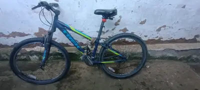 Bicicleta Trek de Montaña Azul y Verde - miniatura 1