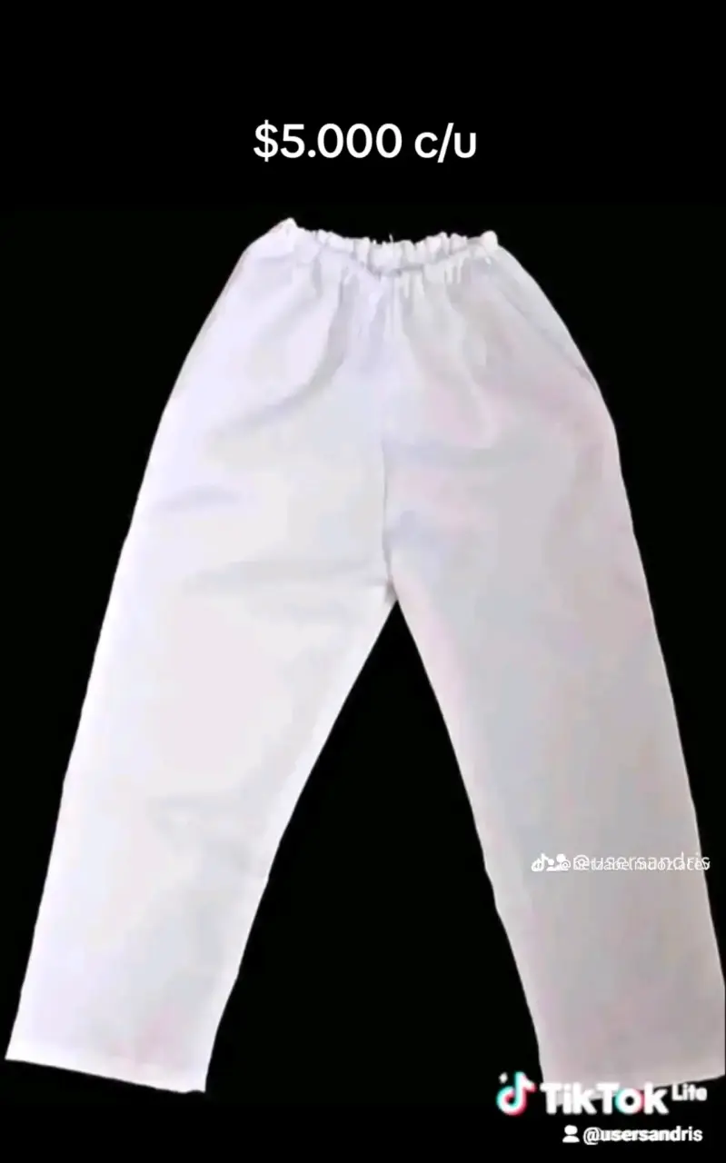Pantalón blanco unisex cómodo y ligero