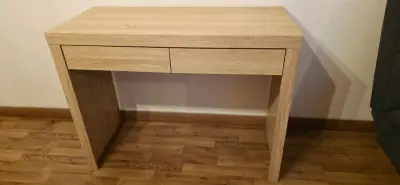 Escritorio de madera con cajones - miniatura 1