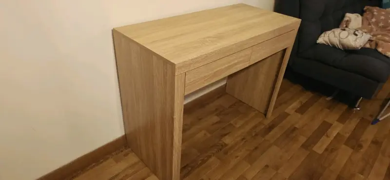 Escritorio de madera con cajones - 3