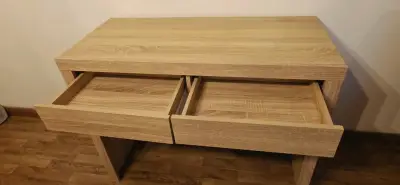 Escritorio de madera con cajones - miniatura 5