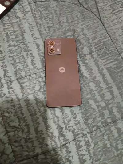 Smartphone Motorola MotoG84  con cámara de 50MP - miniatura 1