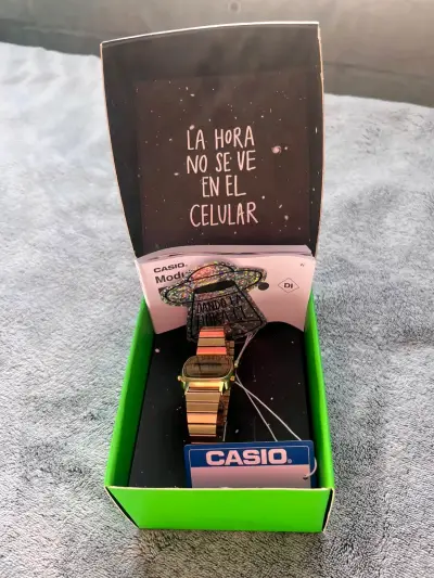 Reloj Casio Dorado Digital Unisex - miniatura 1