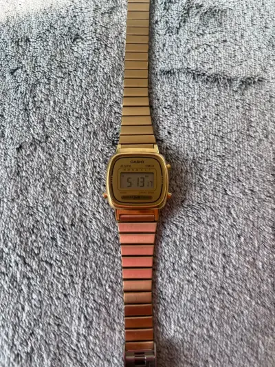 Reloj Casio Dorado Digital Unisex - miniatura 5