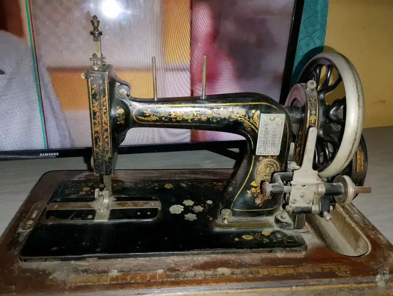Máquina de Coser Antigua Clemens Müller - 2