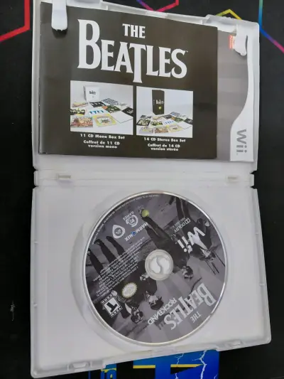 Juego The Beatles Rock Band para Wii - miniatura 2