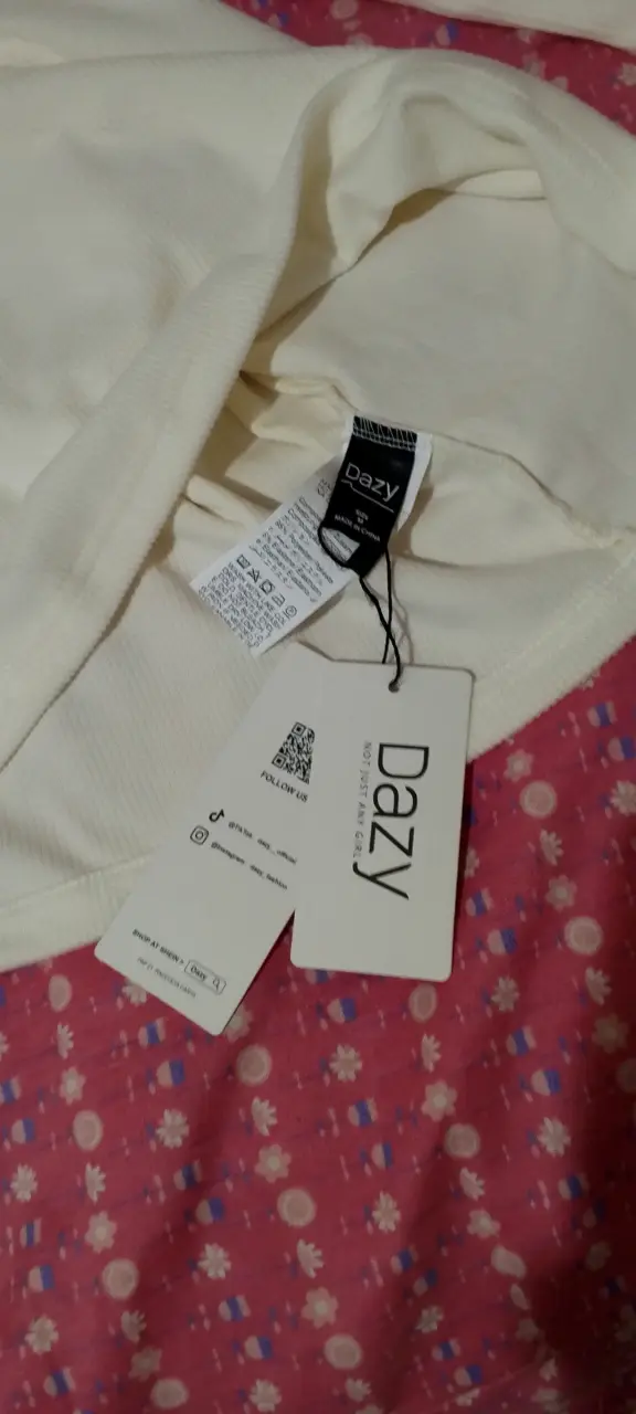 Suéter de cuello alto, color beige Dazy para mujer - 3