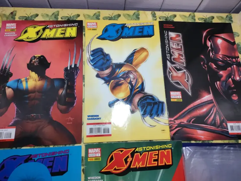 Colecci贸n de c贸mics Astonishing X-Men Marvel - 2