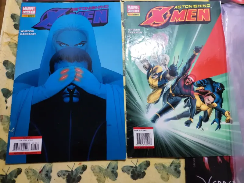Colecci贸n de c贸mics Astonishing X-Men Marvel - 3