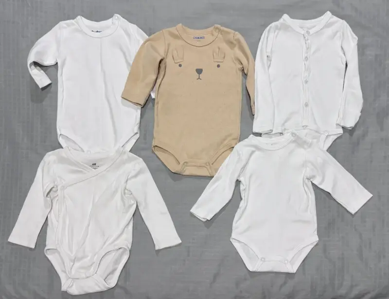 Conjunto variado de ropa para bebé - 2