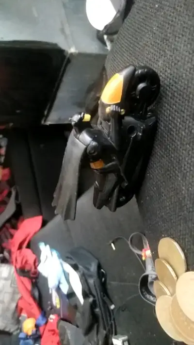 Figura de acción de motocicleta negra - miniatura 1