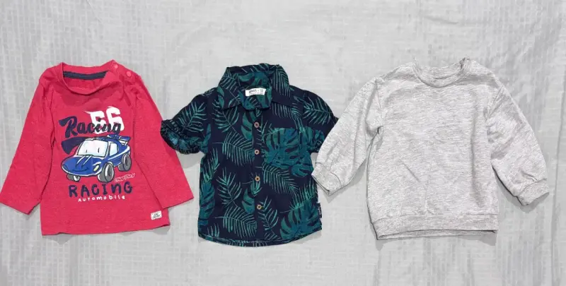 Conjunto de ropa infantil variada - 2