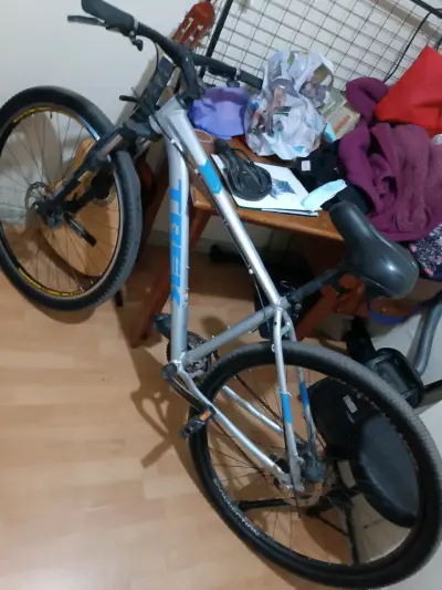 Bicicleta Trek de Montaña con Suspensión - miniatura 4