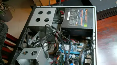 Fuente de poder Thermaltake Smart 650W para PC - miniatura 3