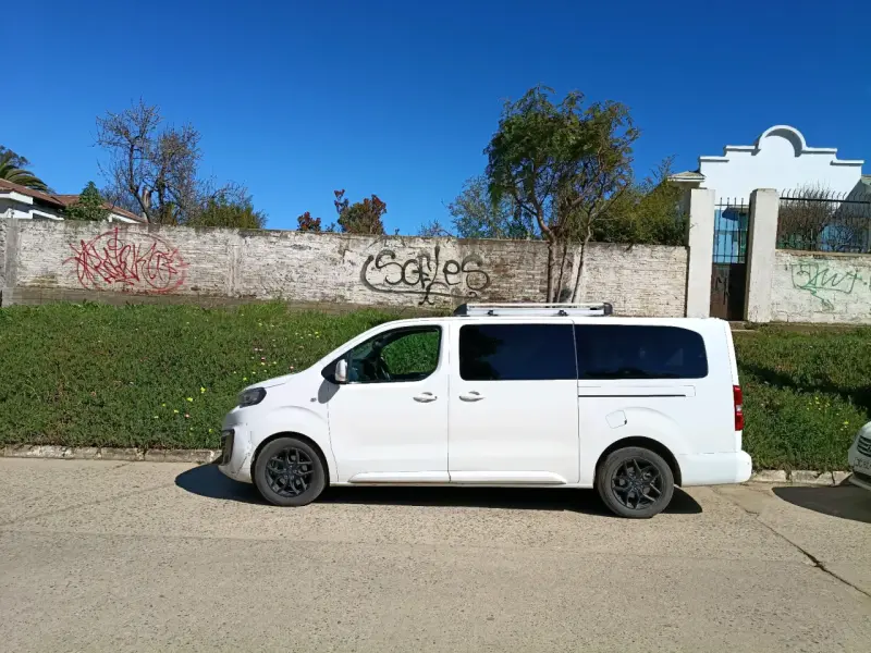 Furgón Peugeot Expert 2019 en buen estado - 6