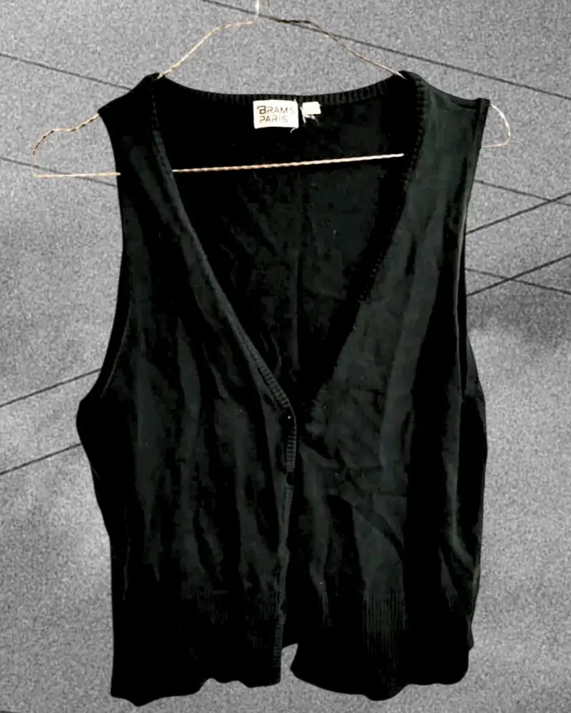 Chaleco sin mangas/ vest negro Brams Paris
