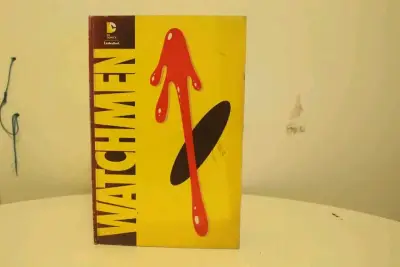 Novela gráfica Watchmen de Alan Moore - miniatura 1