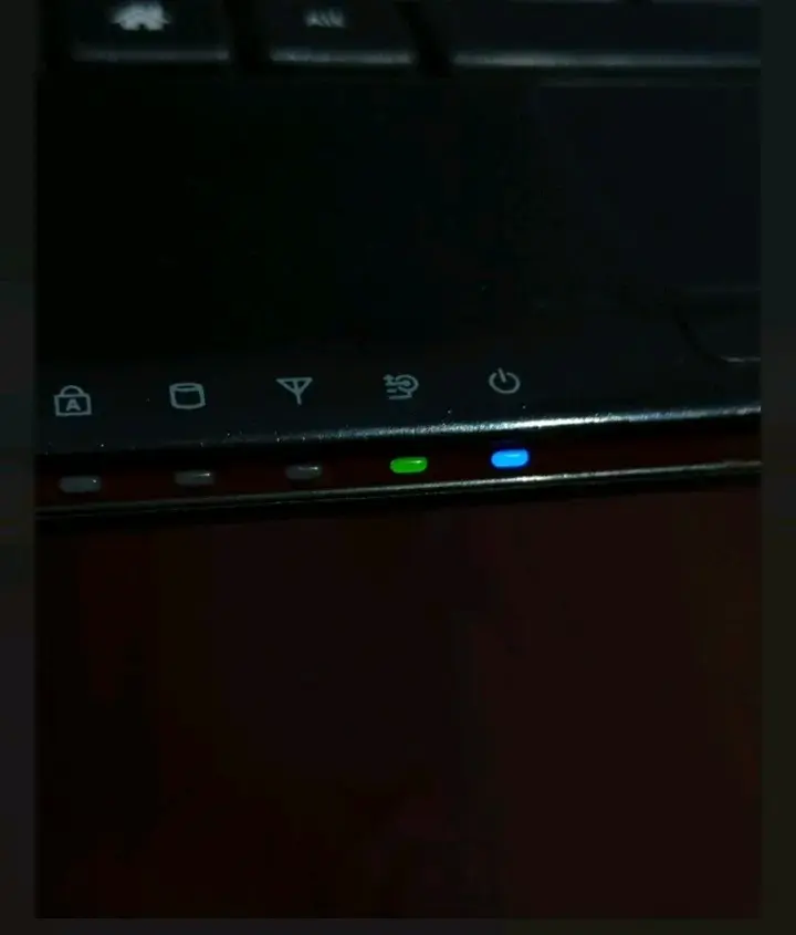 Netbook Samsung NP-N100 para repuestos o técnicos - 3
