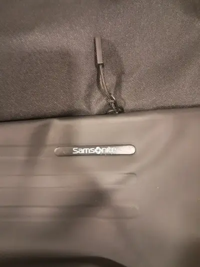 Mochila negra Samsonite para laptop - miniatura 2