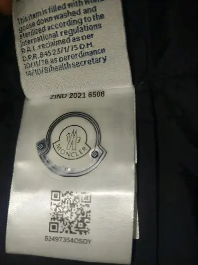 Chaqueta de plumas negra Moncler para hombre - miniatura 4