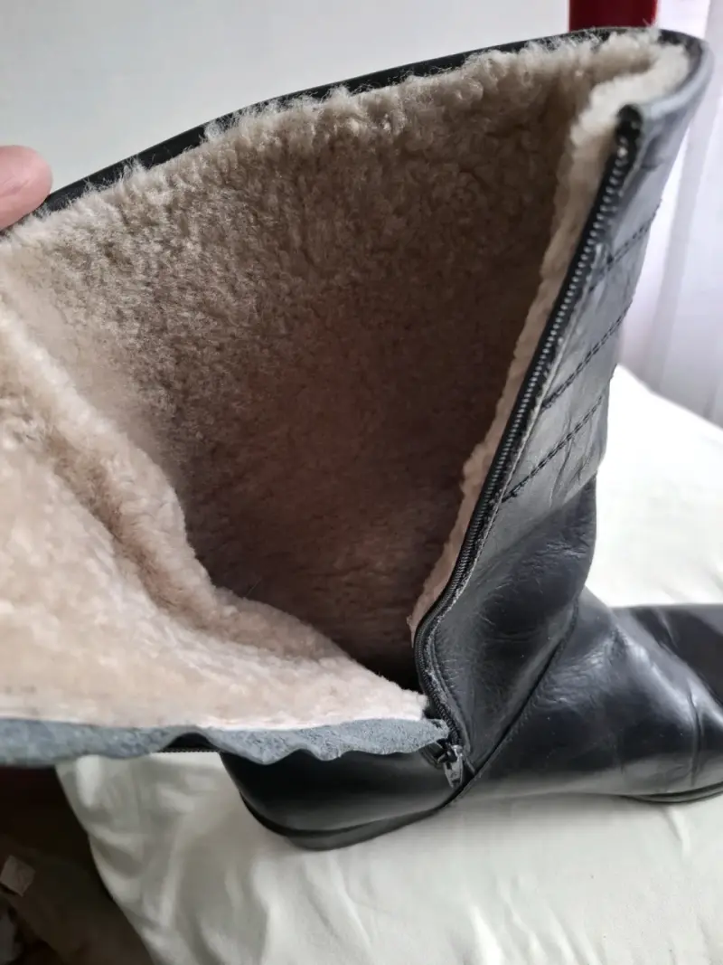 Botas de cuero negro con forro de lana - 3
