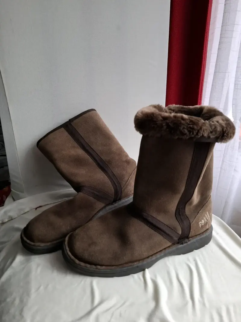 Botas de invierno marrones Roxy con forro de piel - 1