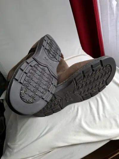 Botas de invierno marrones Roxy con forro de piel - miniatura 3