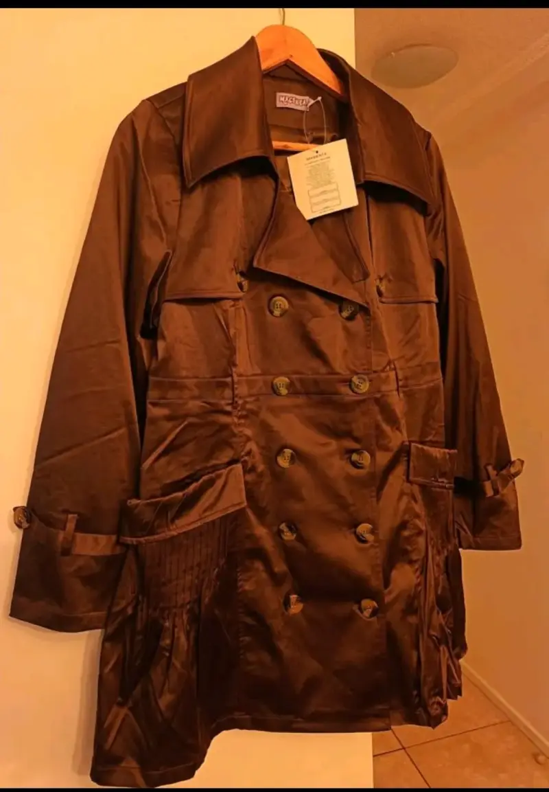 Abrigo trench marrón para mujer - 1