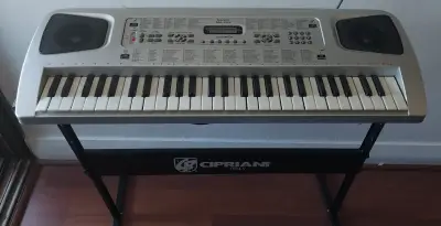 Teclado electrónico Scorpion XDA-110V con soporte - miniatura 1