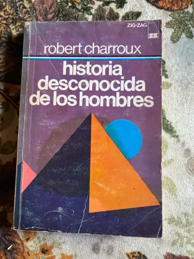 Libro 'Historia Desconocida de los Hombres' de Robert Charroux - miniatura 1