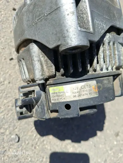 Alternador peugeot 406  usado en buen estado - miniatura 4